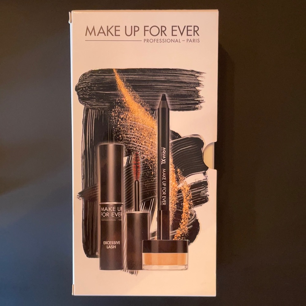 Make Up For Ever Eye Set